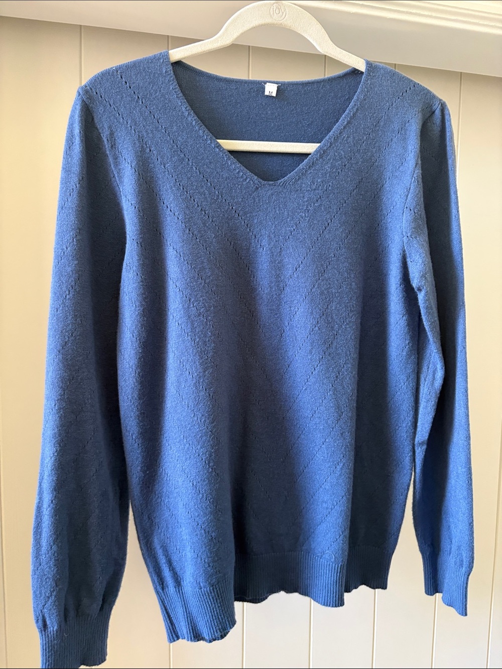 Women’s V-Neck Knit Sweater - Blue Medium